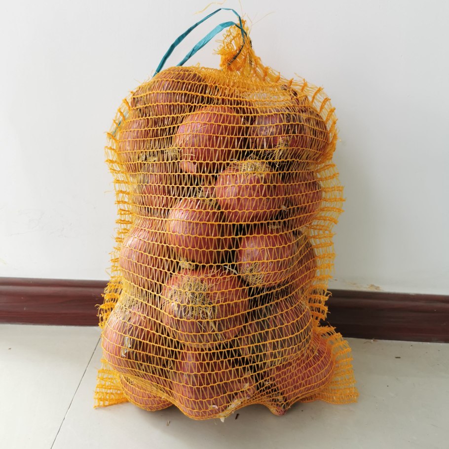 Лук репчатый фасованный фото