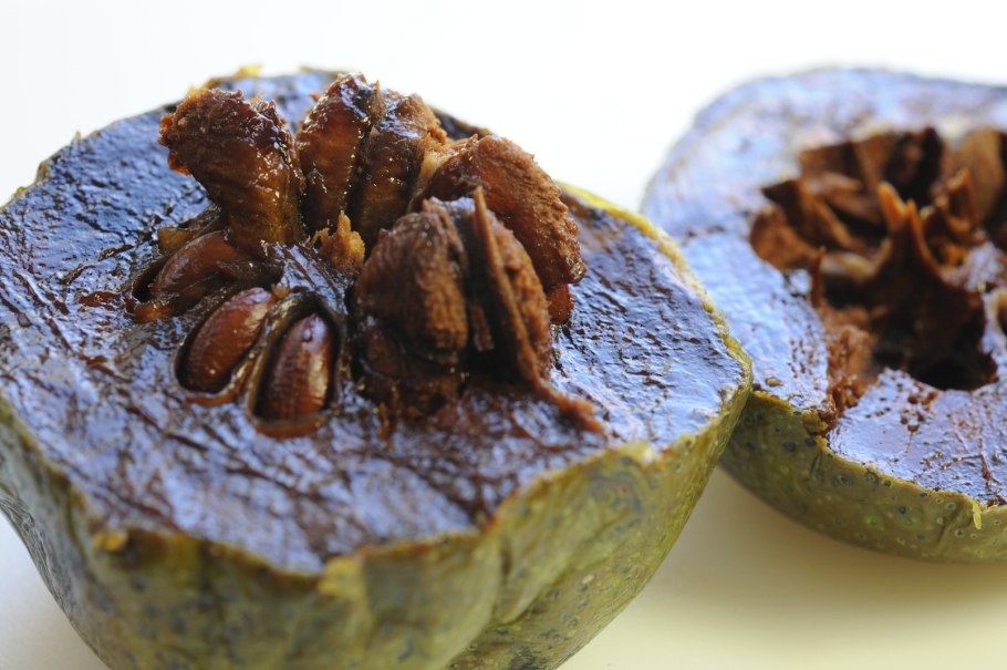 Фрукт черная сапота