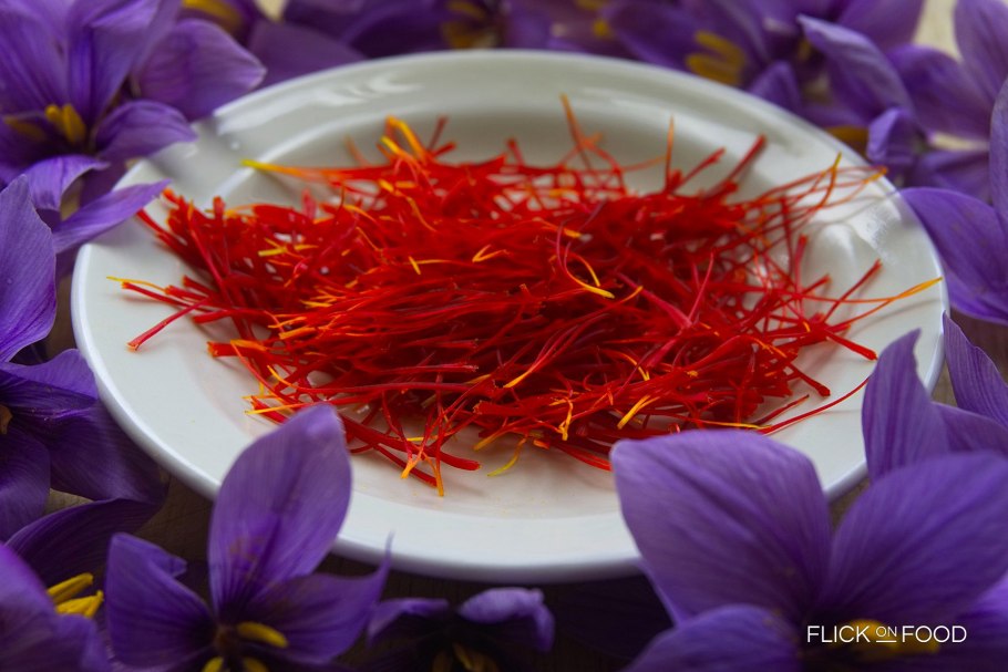 Крокус приправа шафран