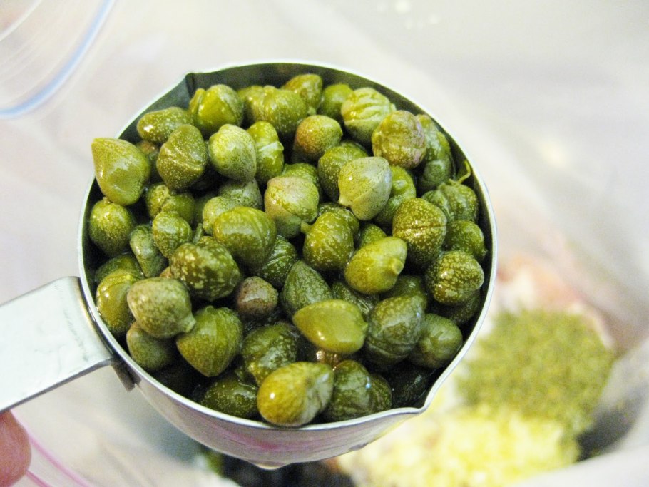 Каперсы цветы