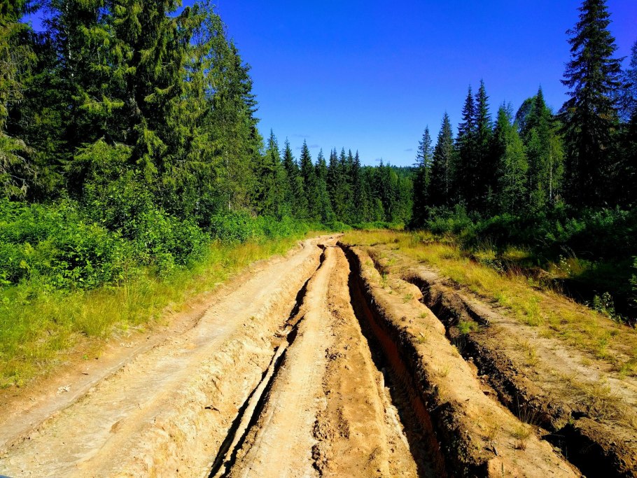 Дорога Ныроб Валай