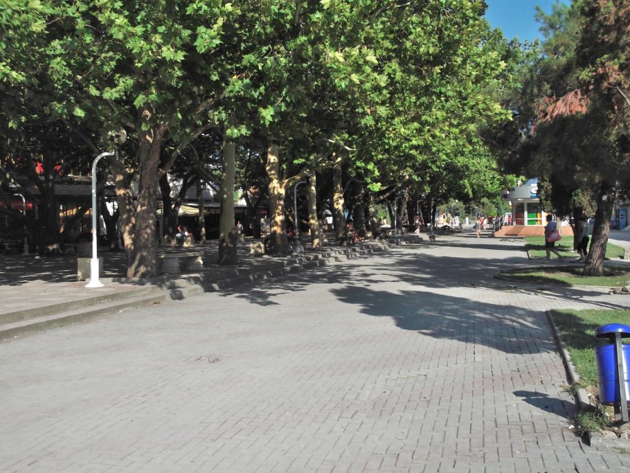 Платановая аллея геленджик