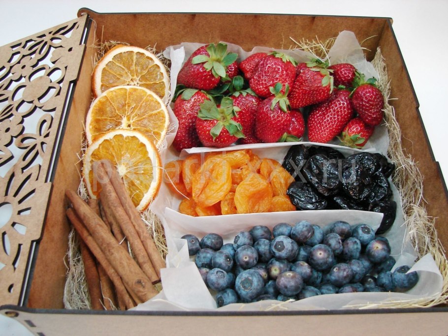 Коробка для фруктов подарочная