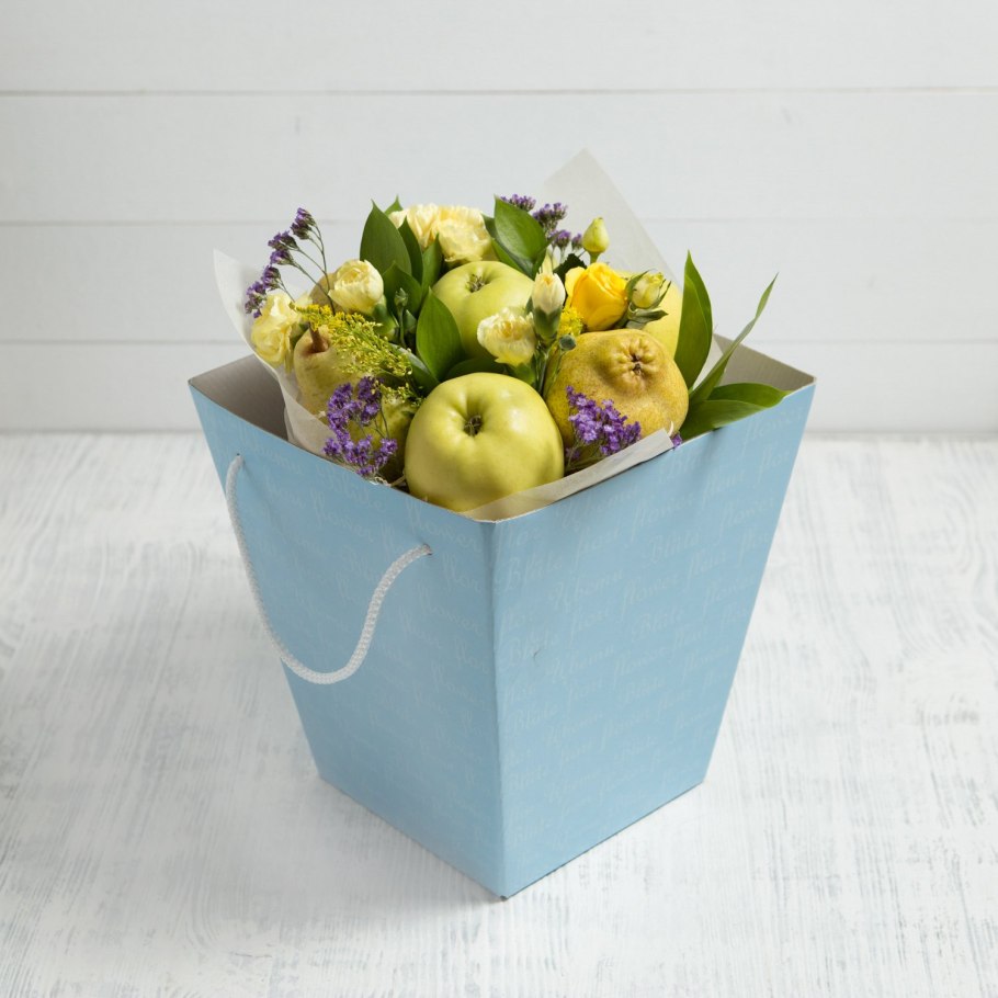 Коробка Новогодняя с экзотическими фруктами