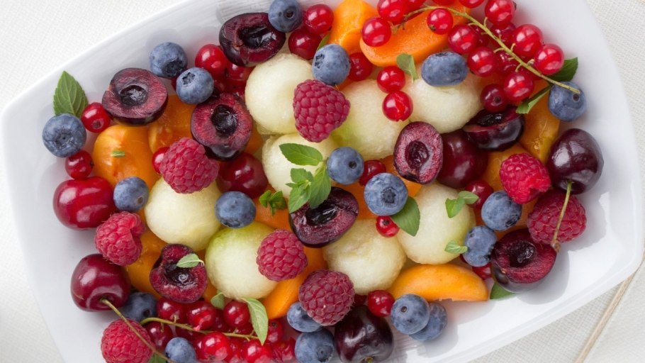 Фрукты и ягоды