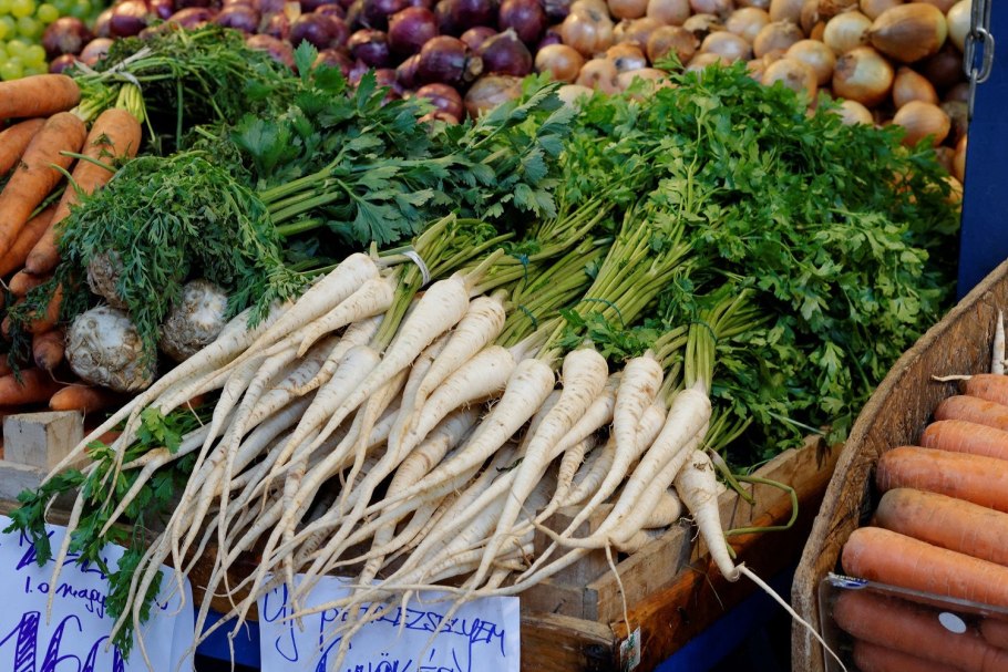 Петрушка сахарная