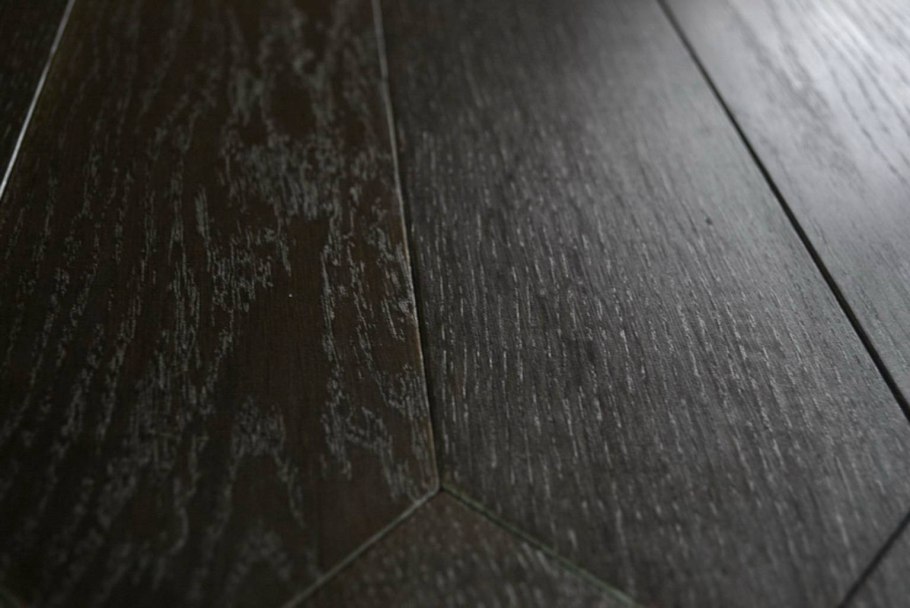 Дуб итальянский коричневый ламинат - Göteborg Pro