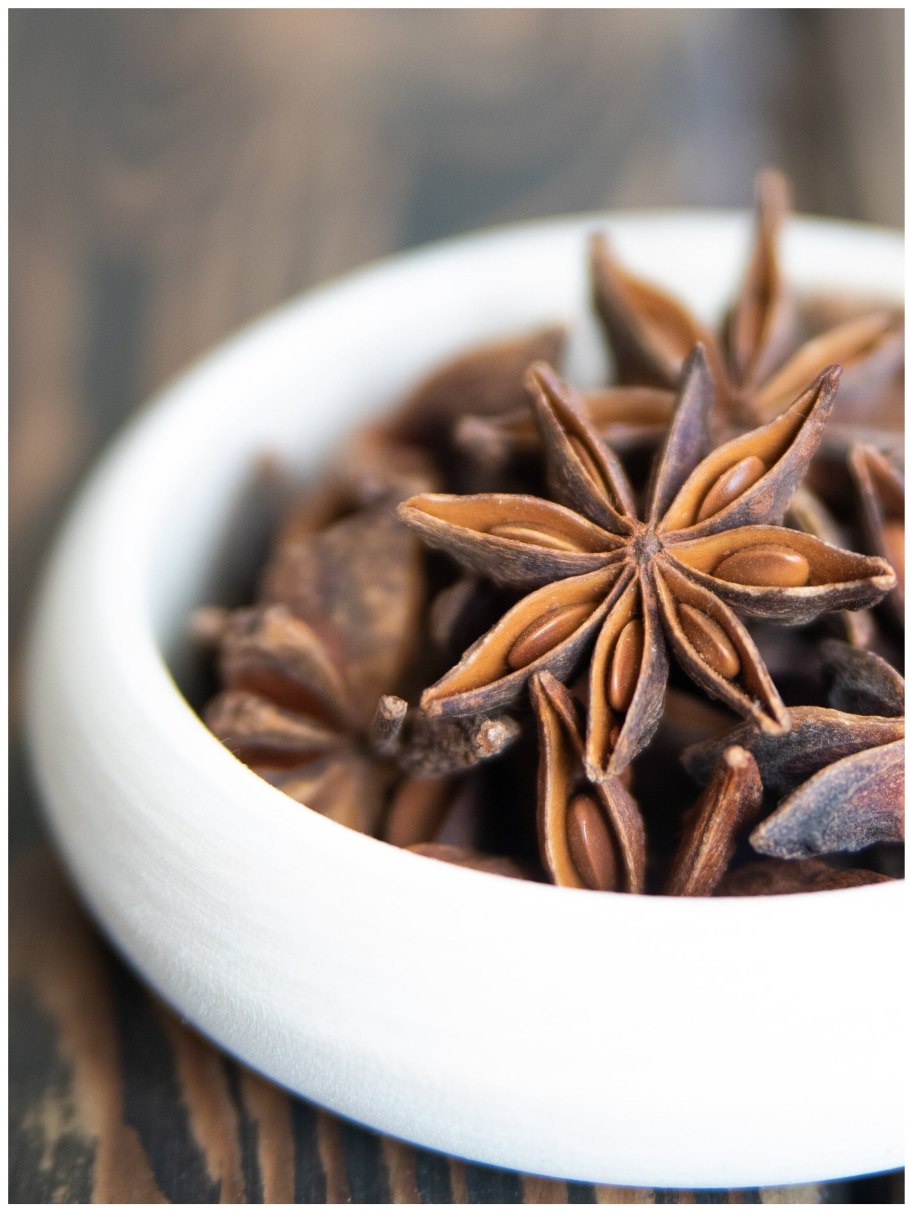 Бадьян звездчатый