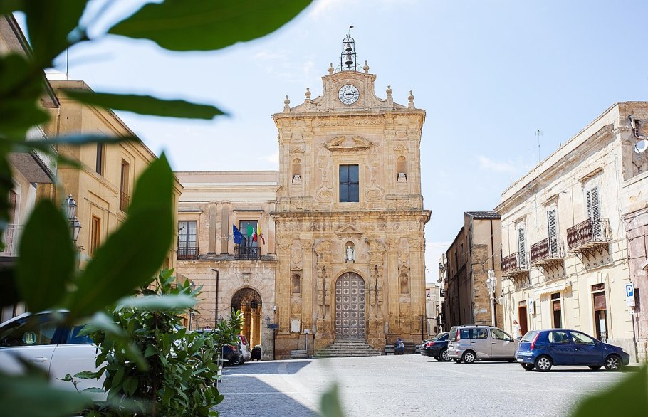 Модика улицы