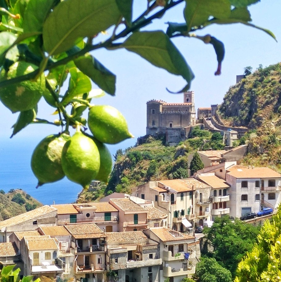 Кастельмола Сицилия Церковь