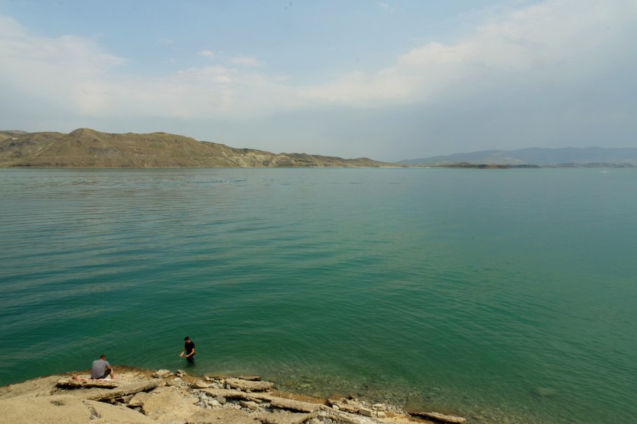 Чиркейское водохранилище в Дагестане пляж