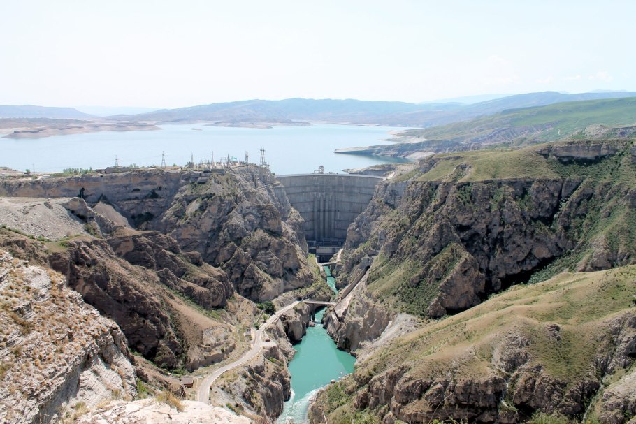 Чиркейское водохранилище в Дагестане