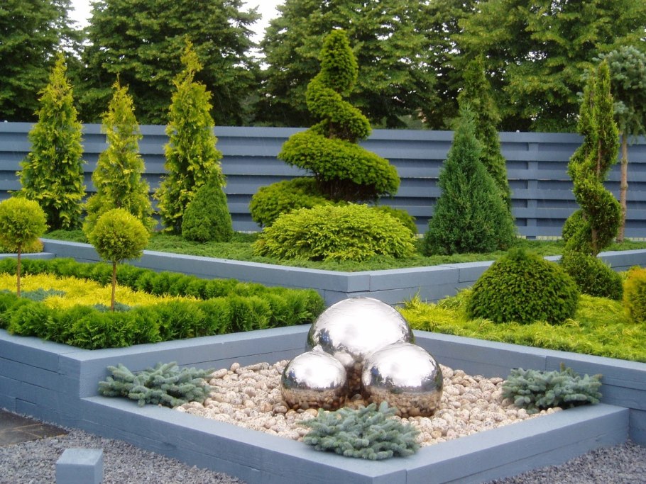 Туя шаровидная фонтан