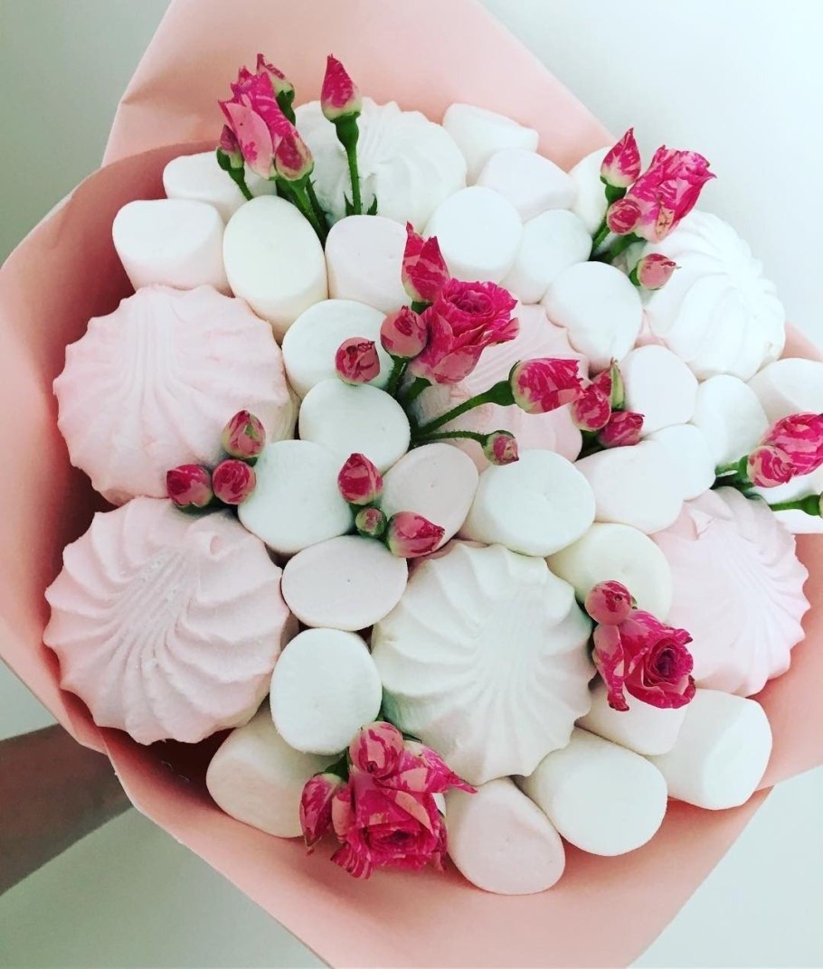 White Innocence пион