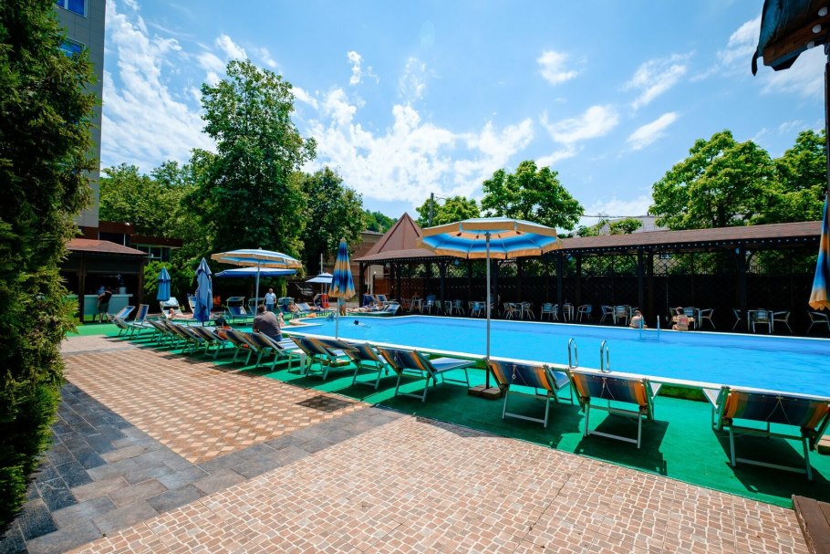 Пансионат Кипарис Ольгинка