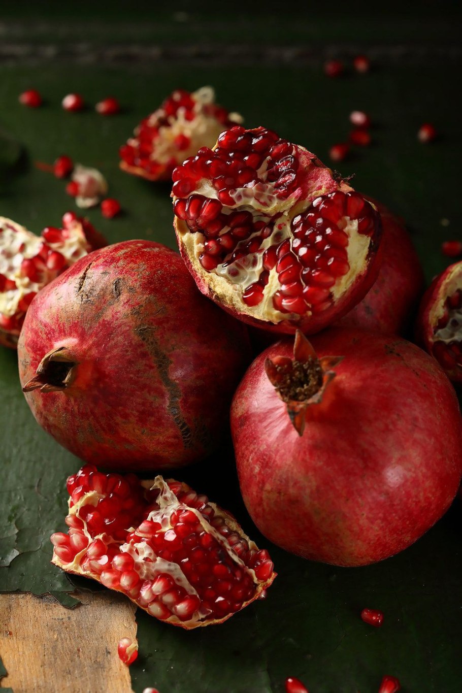 Поспевший гранат