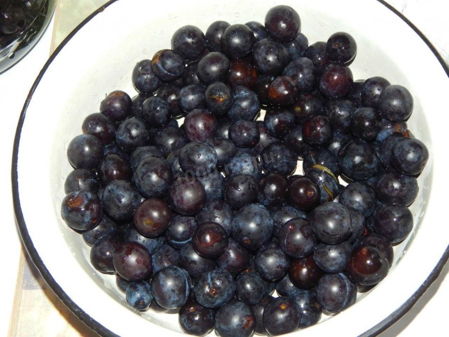 Маринованные сливы на зиму