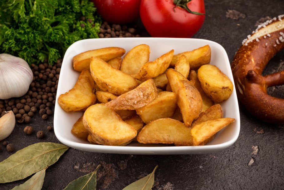 Нарезать картофель для жарки