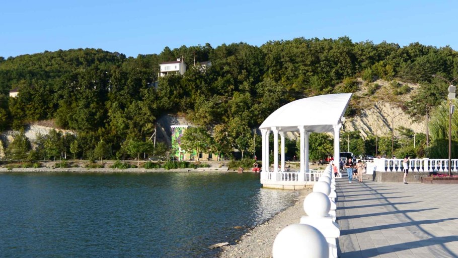 Кипарисовая роща в Сукко