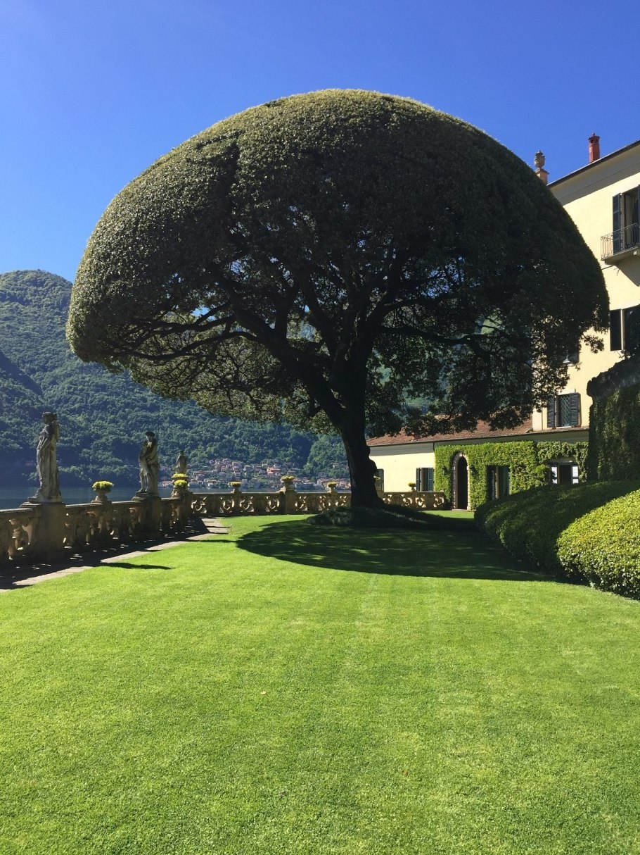 Италия Комо вилла Балбьянелло