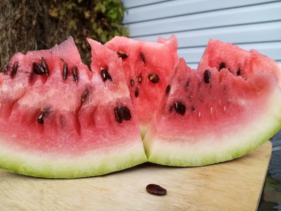 Арбузный цвет