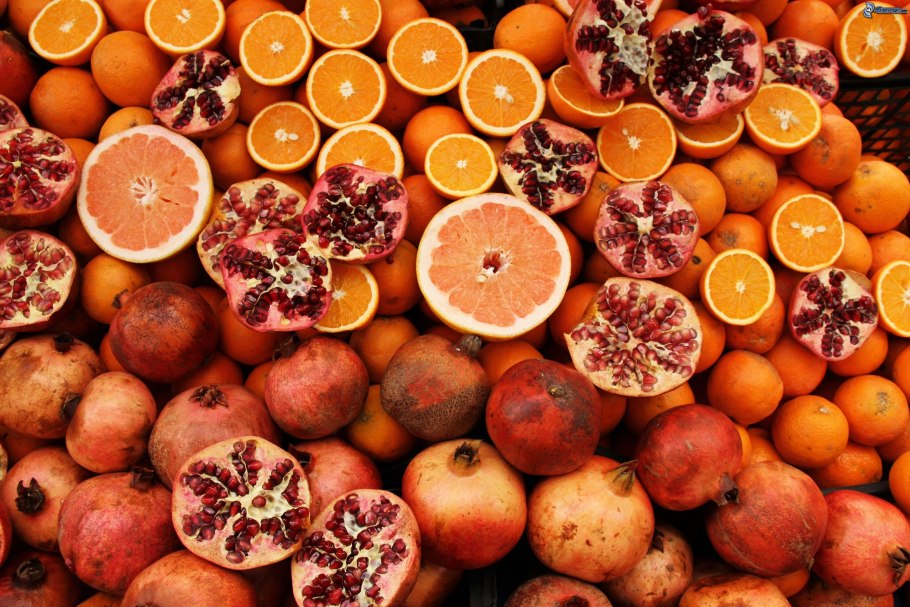 Банан апельсин гранат грейпфрут