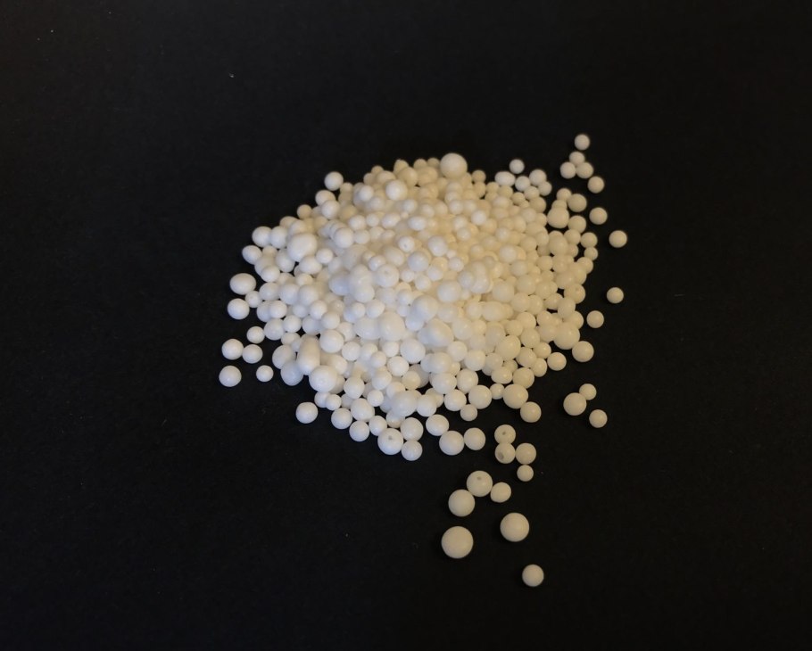 Белый мох на Hygrophila pinnatifida