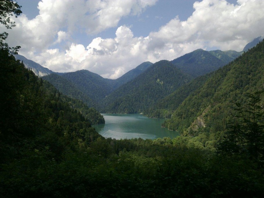 Озеро рица абхазия