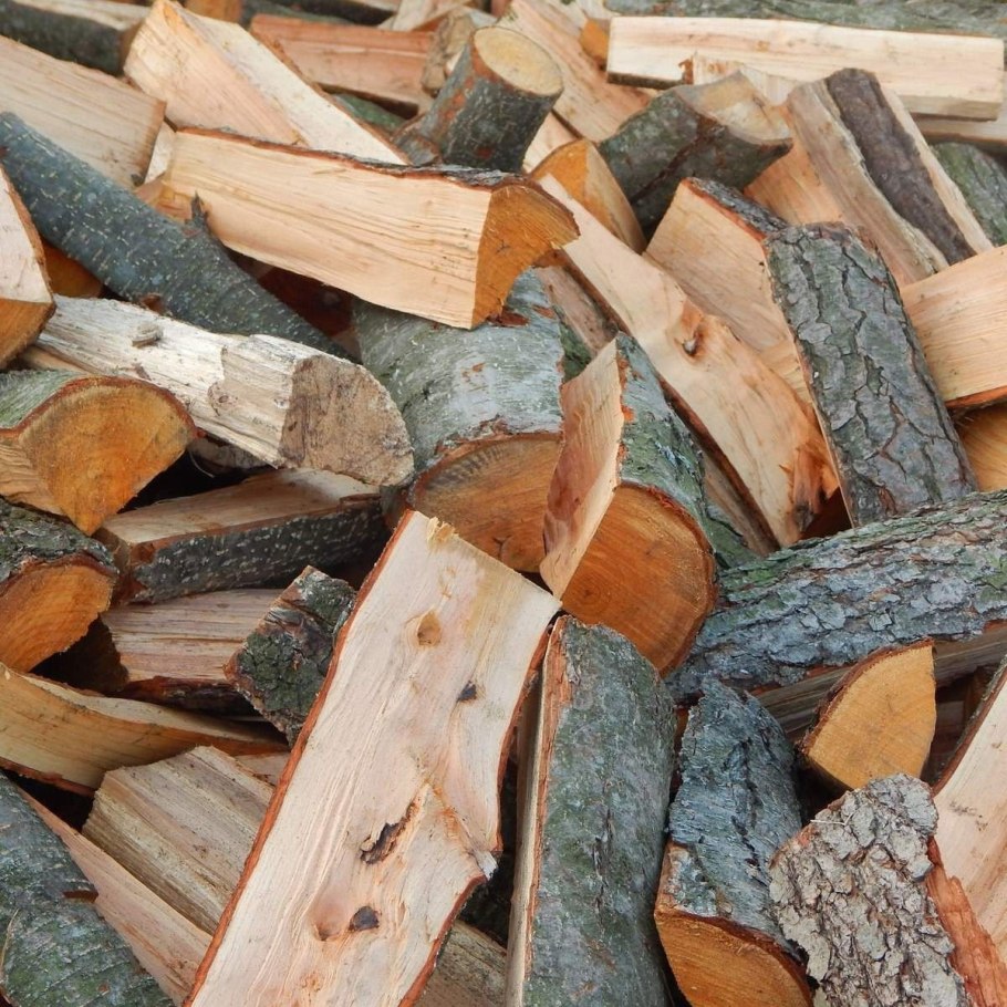 Сухие дрова ольхи