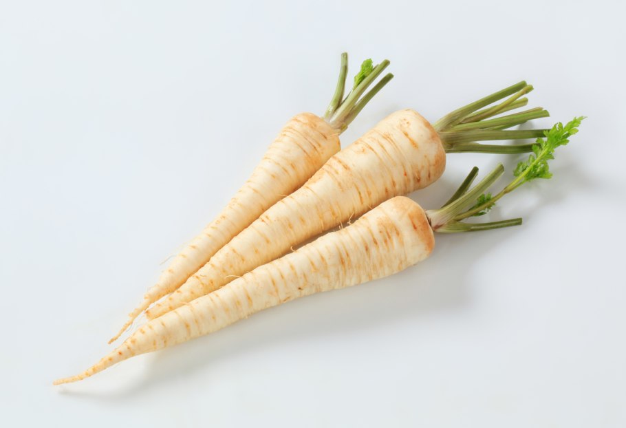 Семена петрушки не корневой.