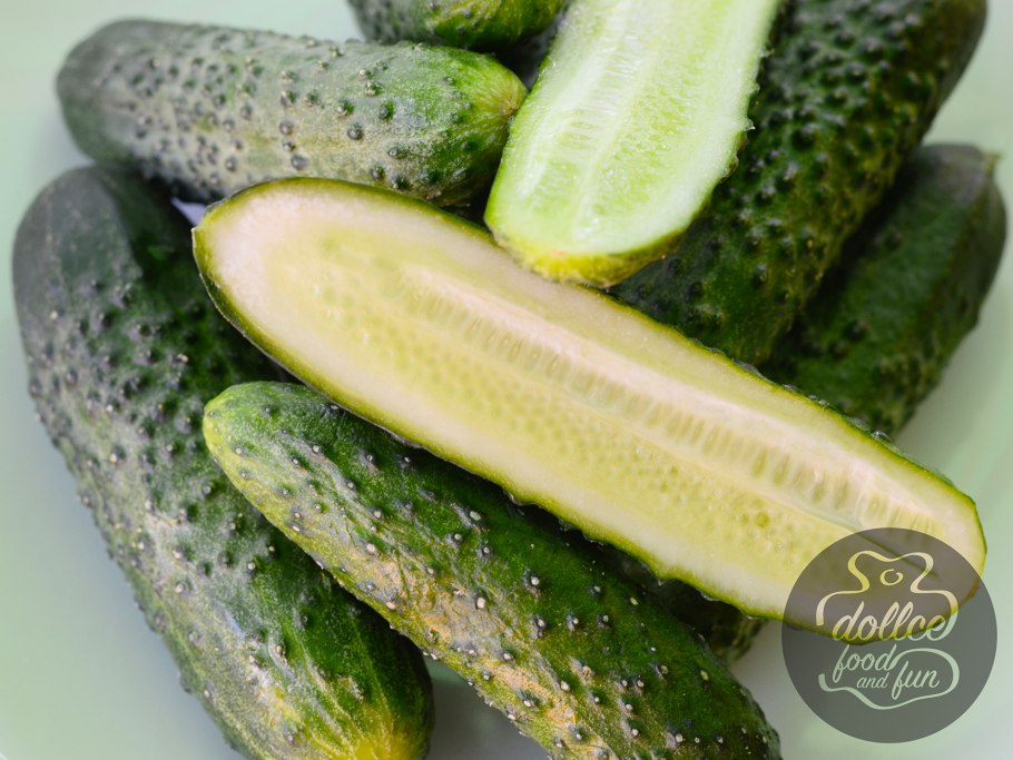 Прикольный огурец