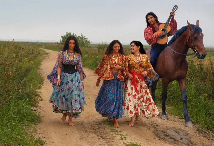 Цыганский ансамбль свэнко