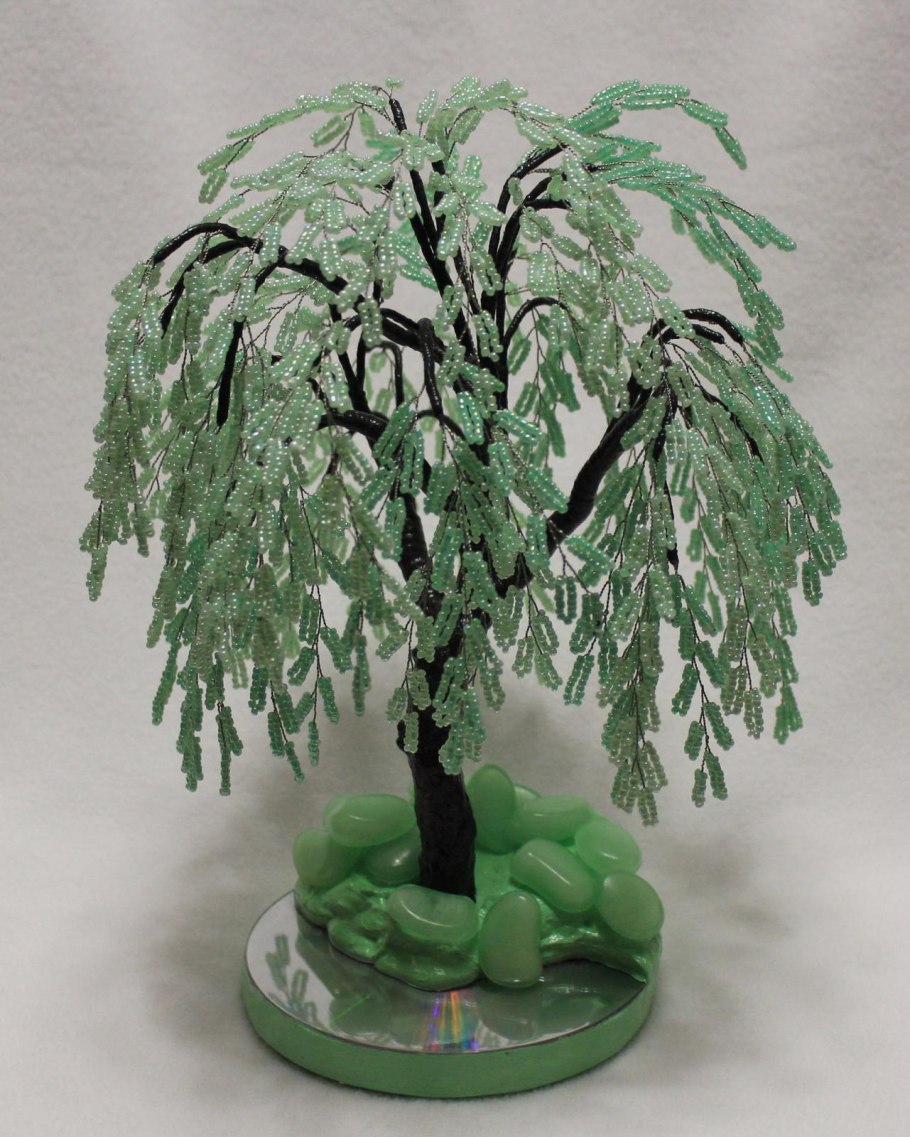 Бисерное дерево плакучая Ива