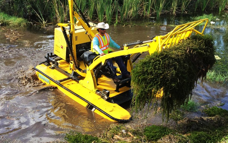 Машина для очистки водоемов