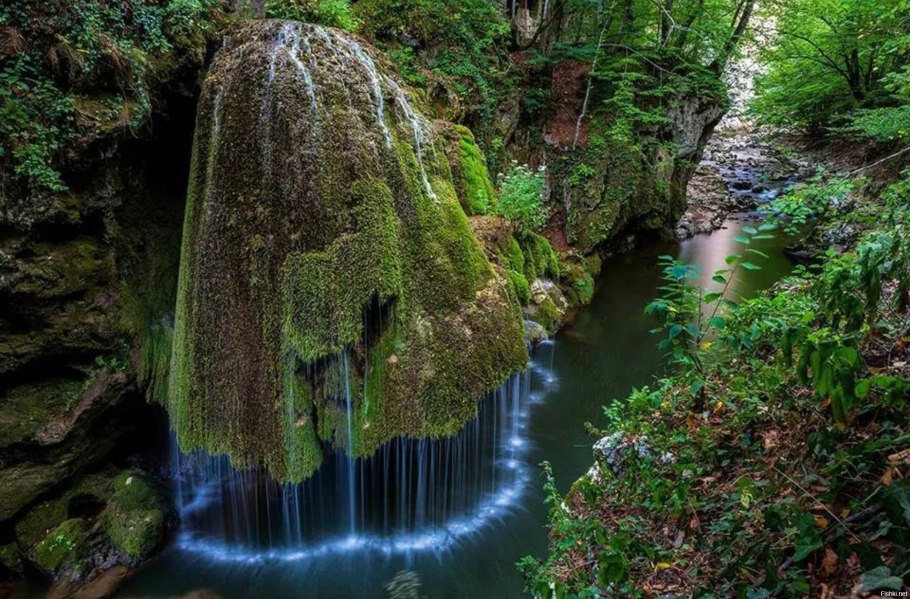 Румынский водопад Бигар