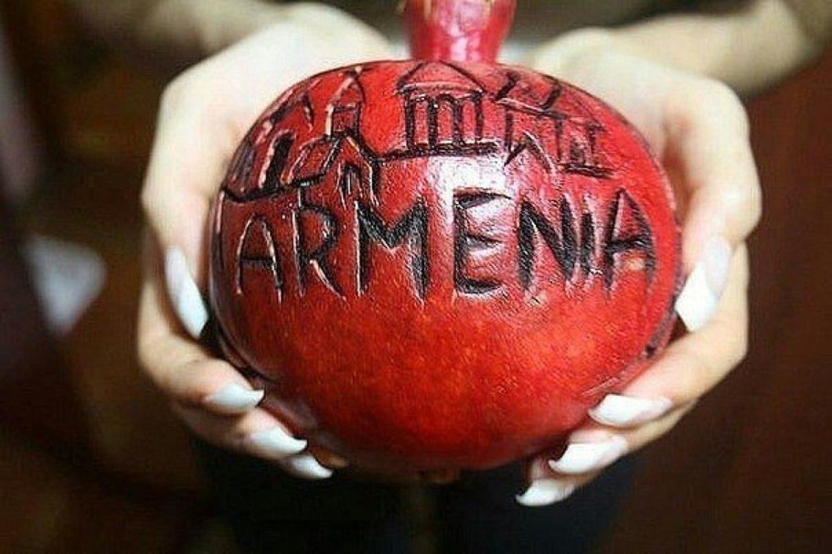 Армянский гранат символ Армении