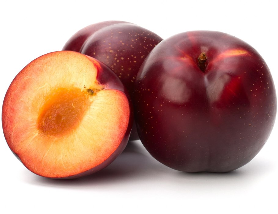 Сочная слива