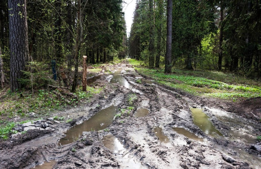 Заброшенный Железнодорожный мост в Японии.