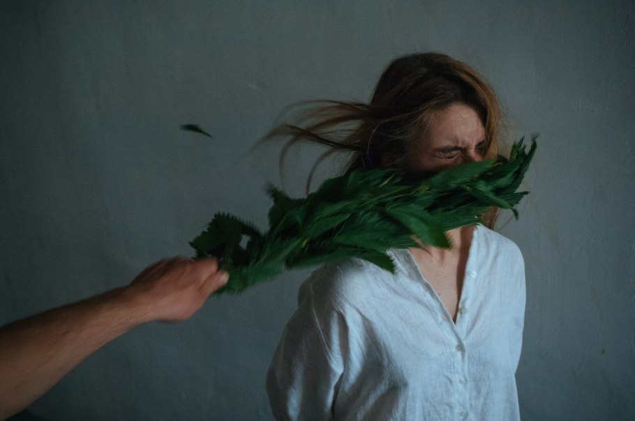 Надпись крапива