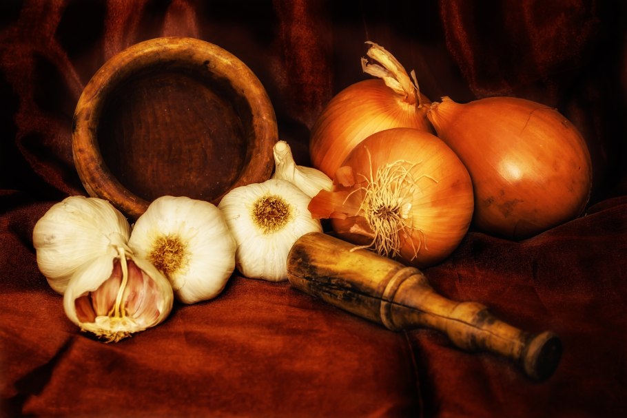 Бусы из чеснока