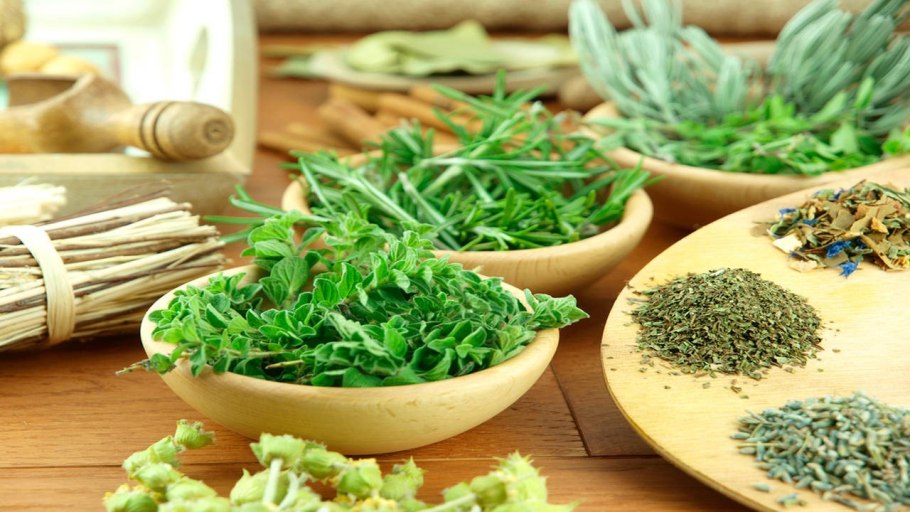 Трава орегано розмарин