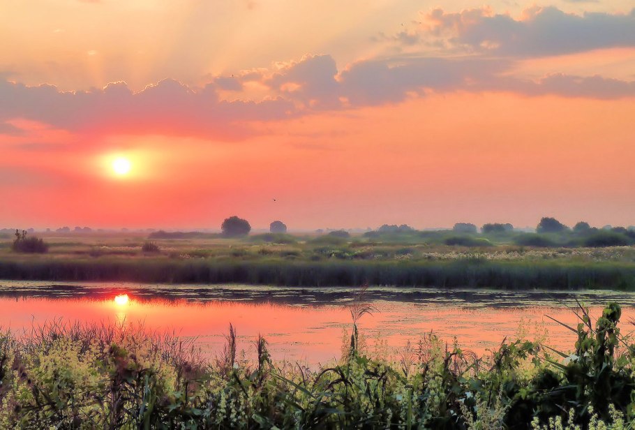 Утро (утренняя заря) ()