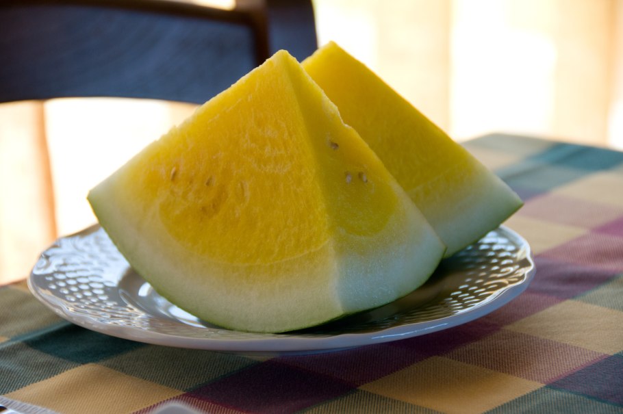 Арбуз желтый бессемянный