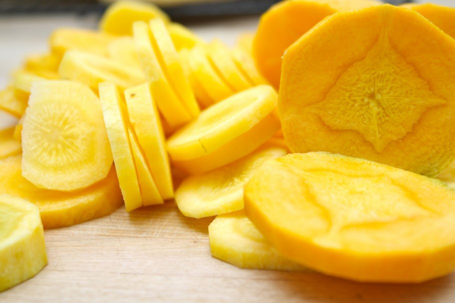 Разноцветная морковь