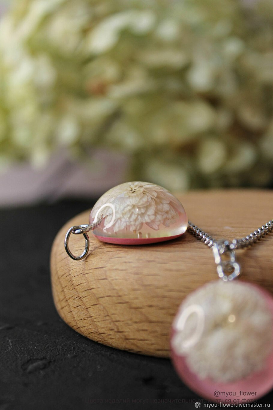 Цветок тысячелистник