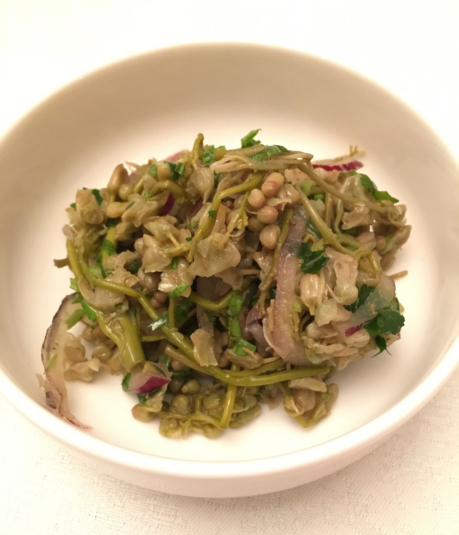 Клекачка перистая