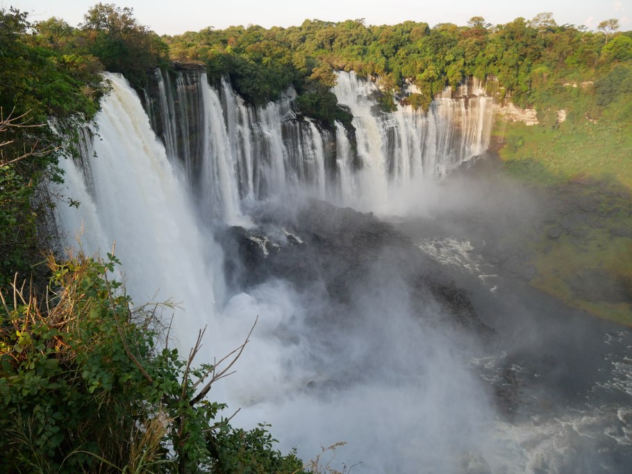 Водопад Каландула Ангола