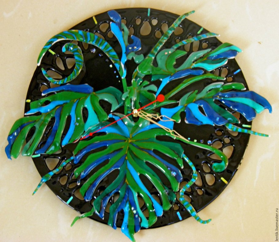 Monstera Leaf фон