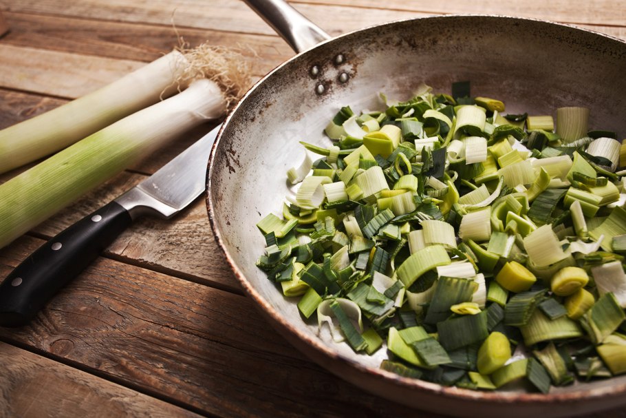 Лук Эксибишен рассада