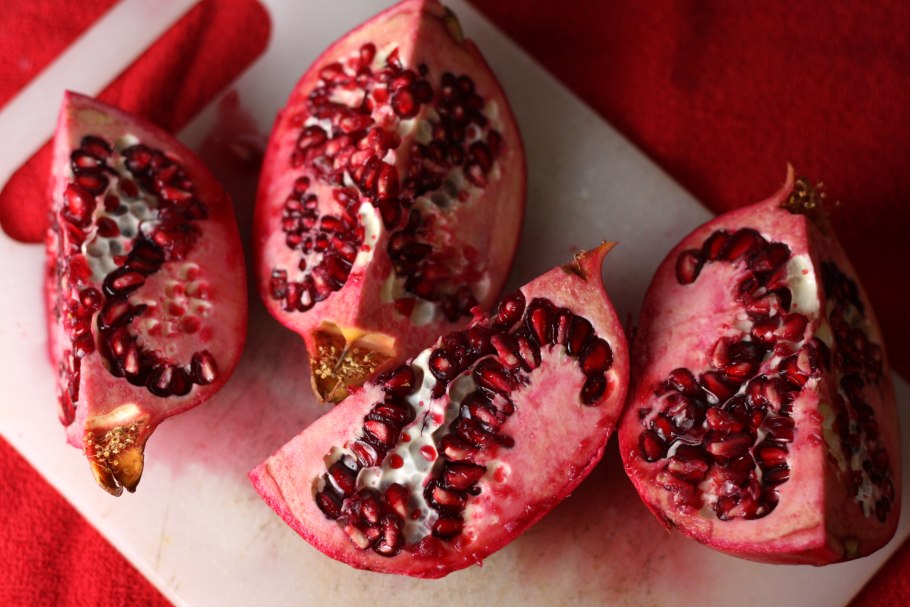 Зеленый гранат фрукт